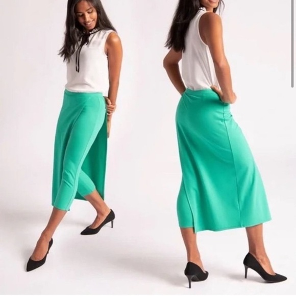 Betabrand Dresses & Skirts - Betabrand Green Sassiest Skirt Leggings Size Large Tall